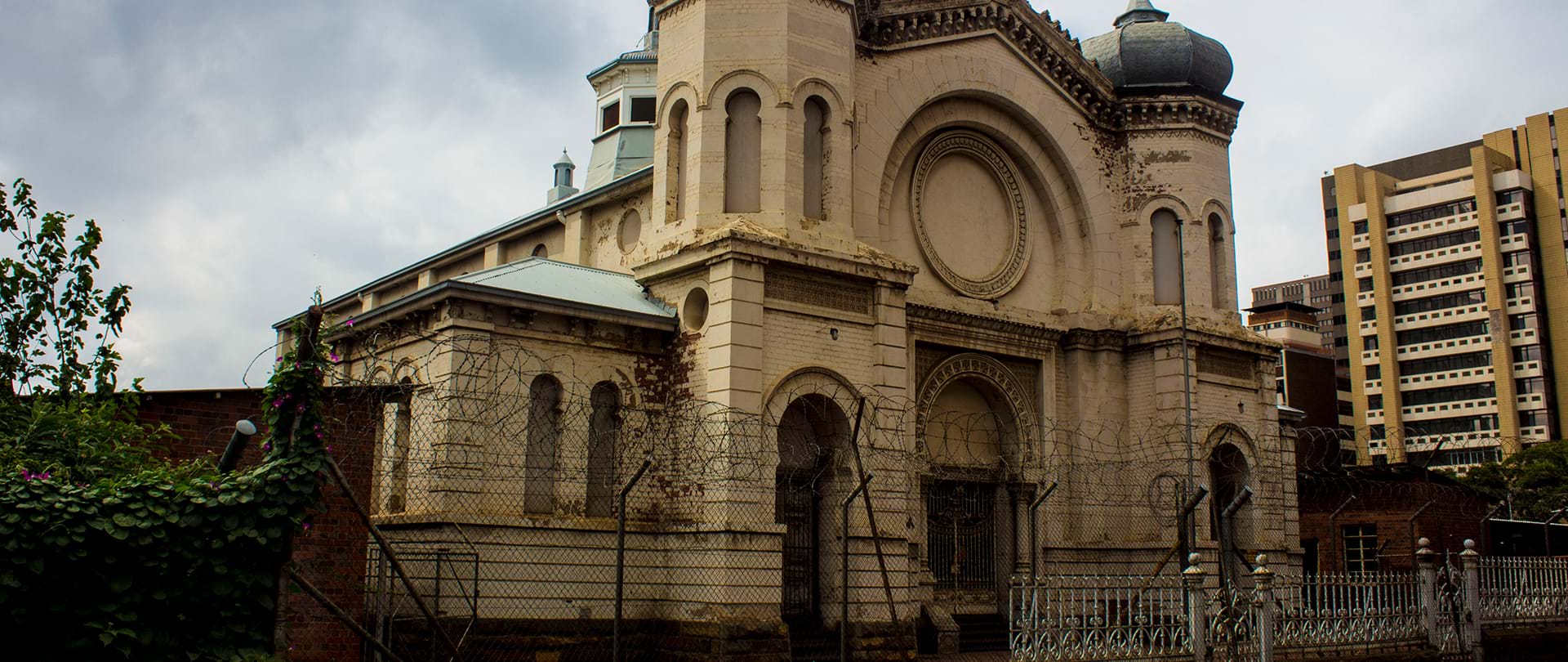 The Old Synagogue from Jewish place of worship to historic courtroom